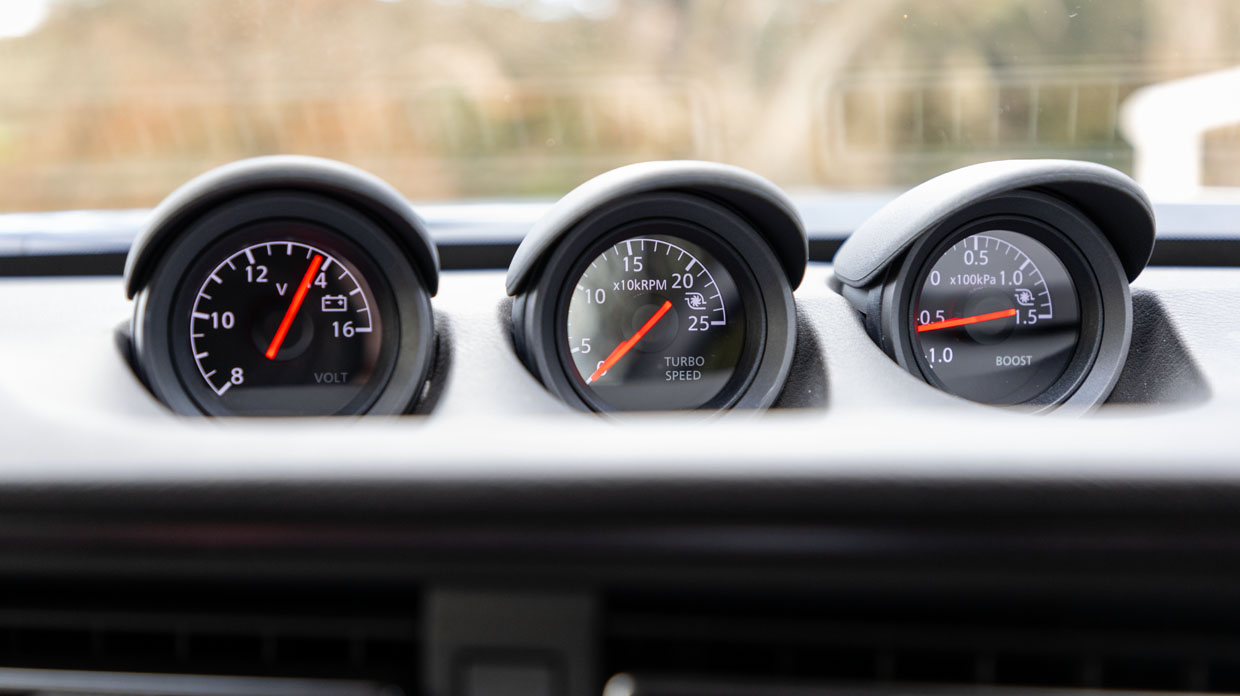 Nissan Z Nismo 2024 gauges
