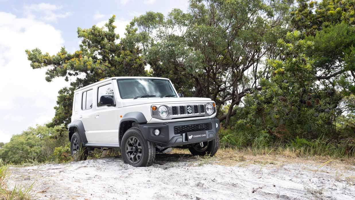 Suzuki Jimny XL 2024 front 3/4 hill 5