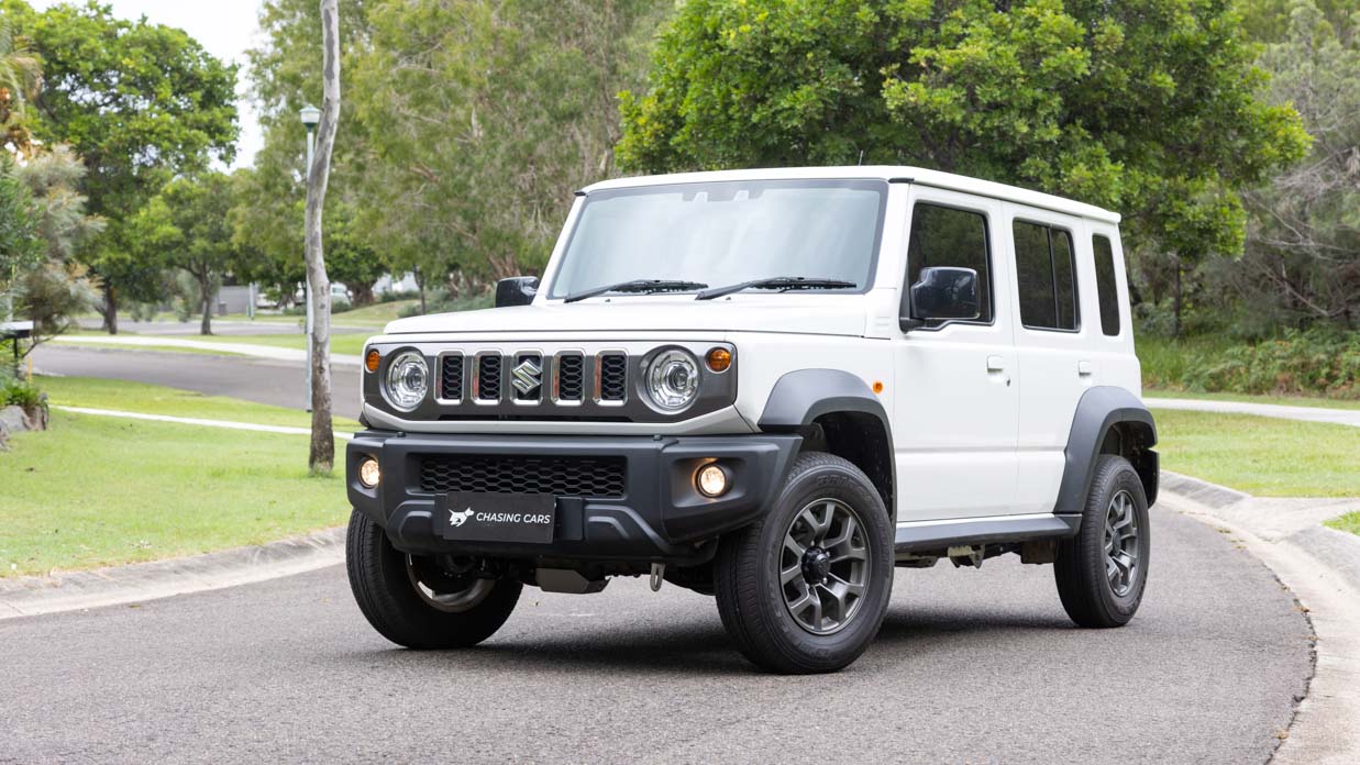 Suzuki Jimny XL 2024 front 3/4 street
