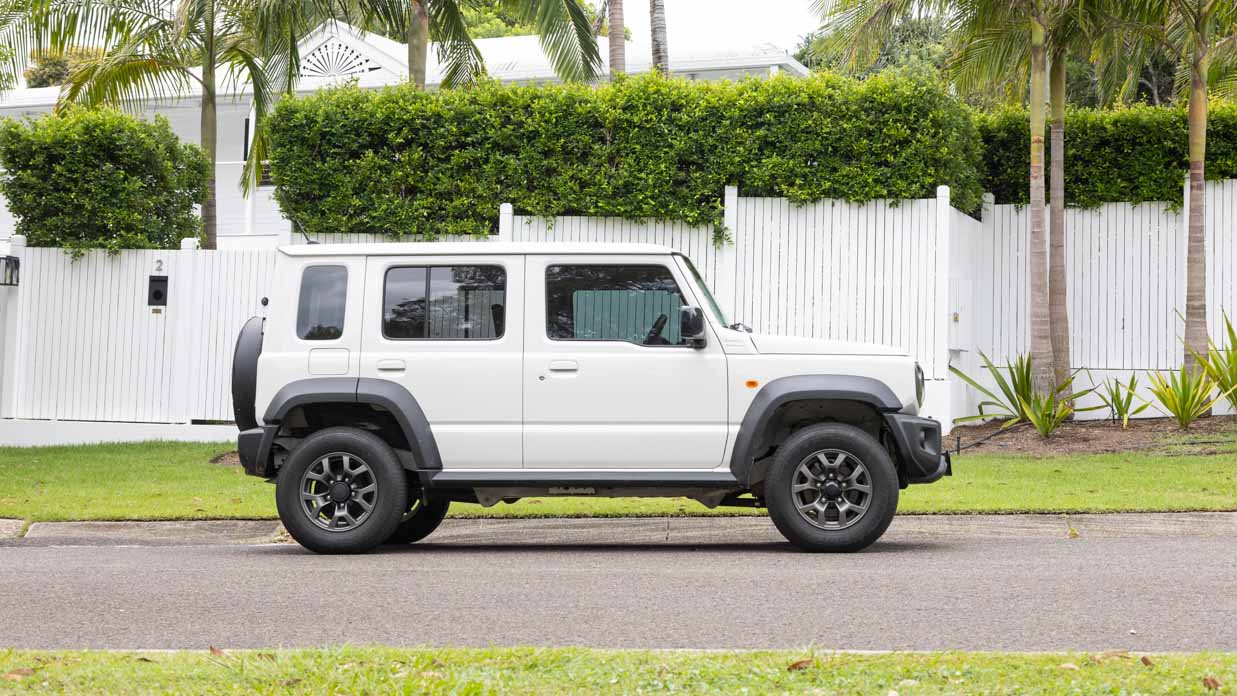 Suzuki Jimny XL 2024 facet avenue