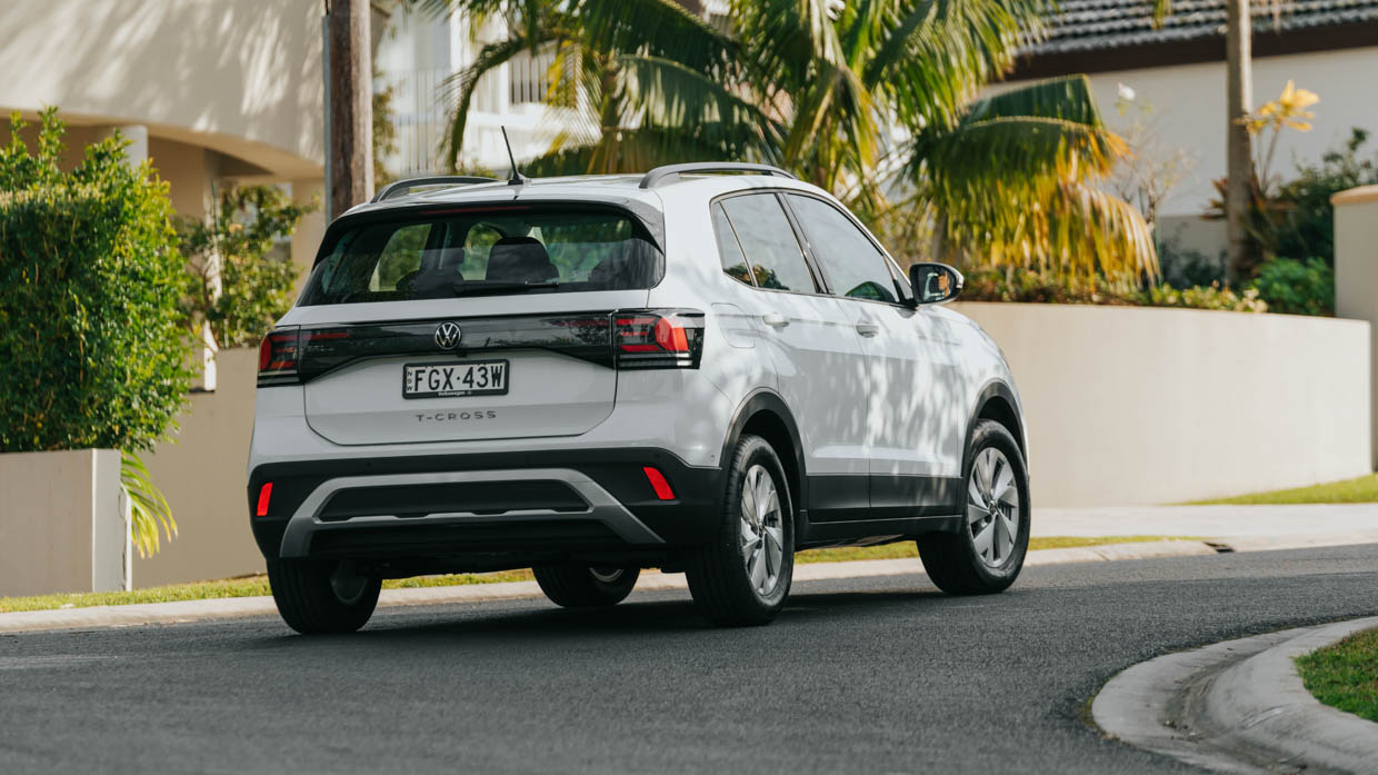 Volkswagen T-Cross 2024 Life driving