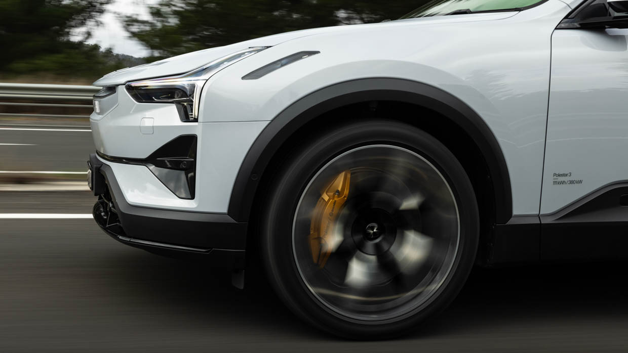 2024 Polestar 3 Performance LRDM side profile driving shot wheel