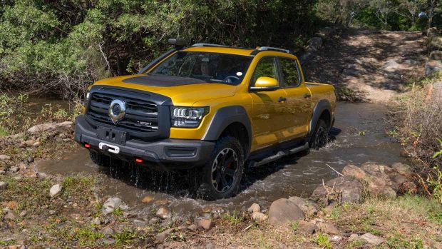 GWM Cannon Alpha PHEV 2024 off road entrance 2
