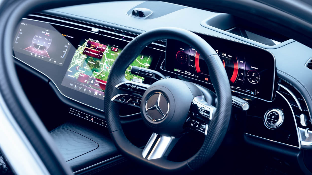 Mercedes-Benz E300 2024 interior