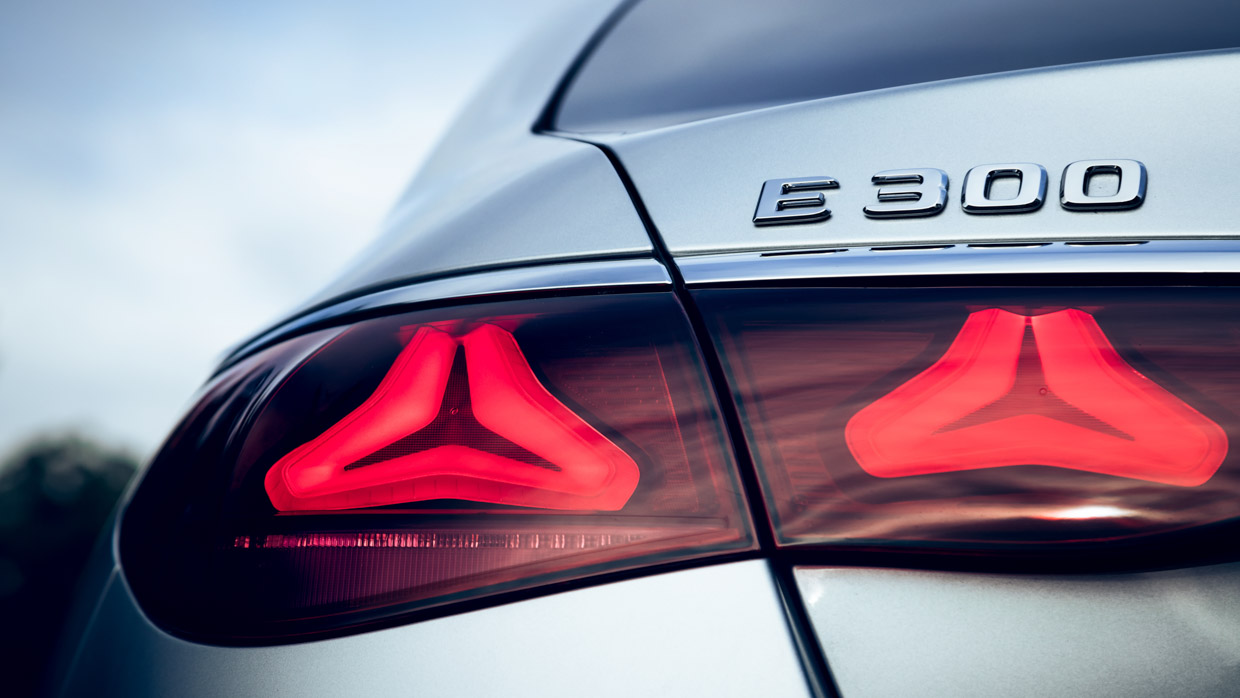 Mercedes-Benz E300 2024 badge