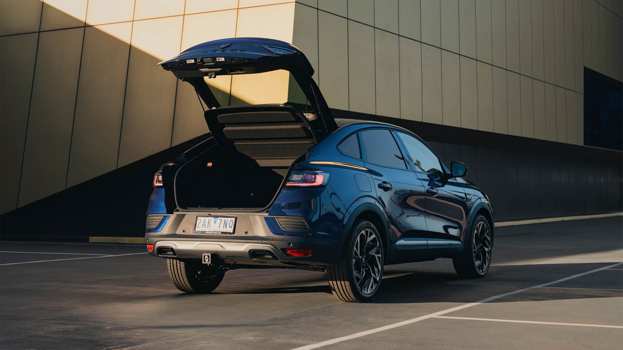 2024 Renault Arkana Esprit Alpine rear angle boot open