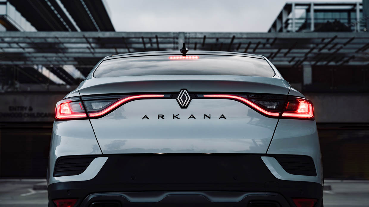 2024 Renault Arkana Esprit Alpine rear angle shot