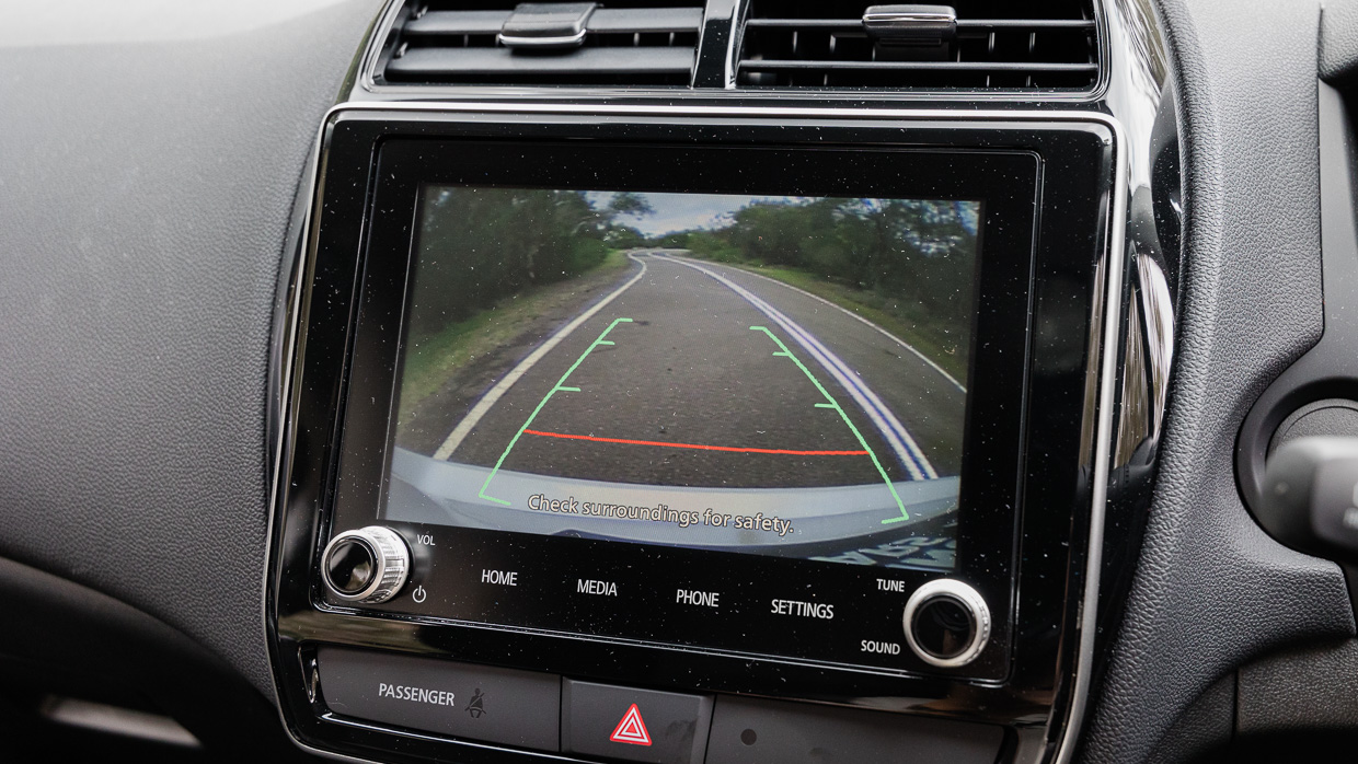 2024 Mitsubishi ASX Street Pack interior touchscreen reversing camera