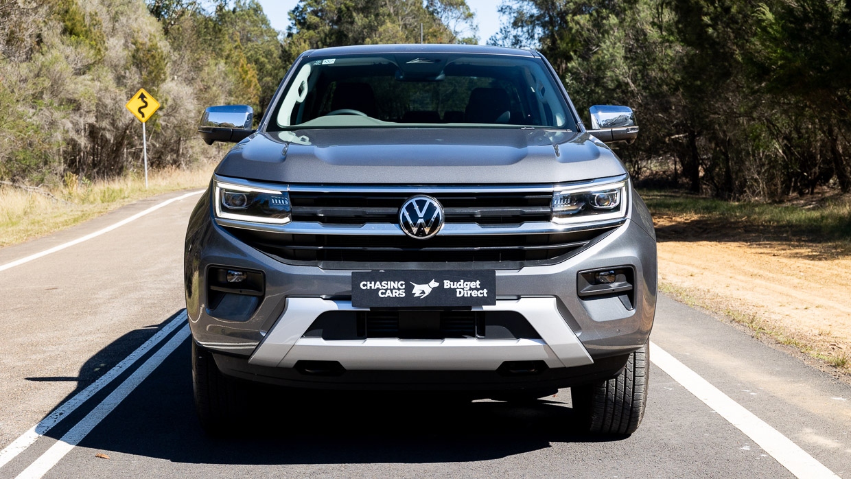 2024 Volkswagen Amarok Style TDI500 front end angle