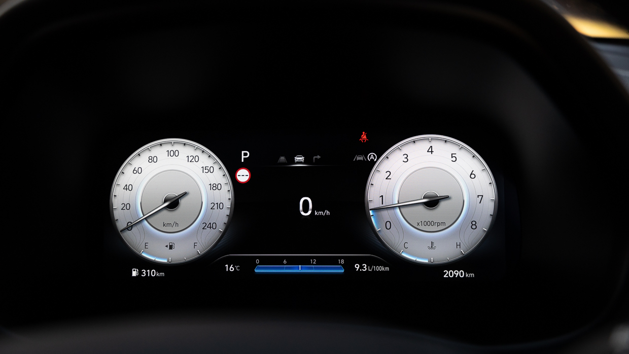 2024 Hyundai i30 N Line interior digital instrument cluster