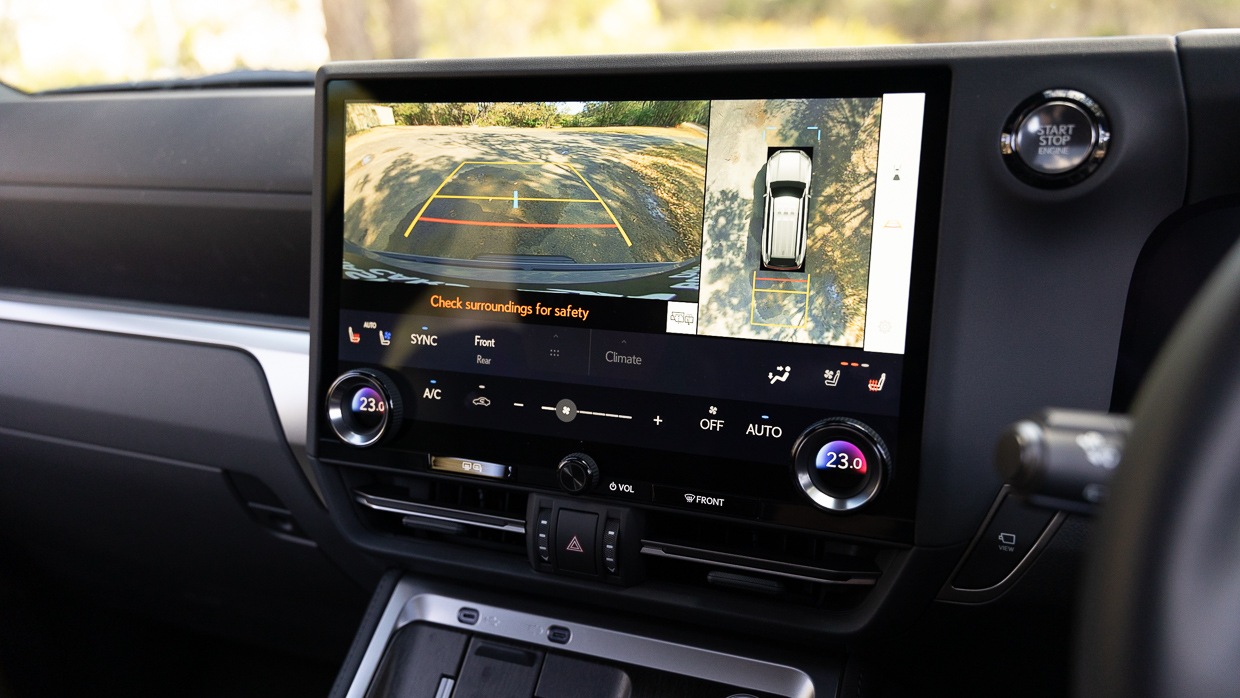 2024 Lexus GX550 Overtrail interior centre touchscreen reverse camera
