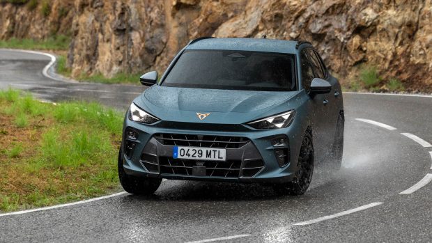 2025 Cupra Terramar entrance angle cornering shot