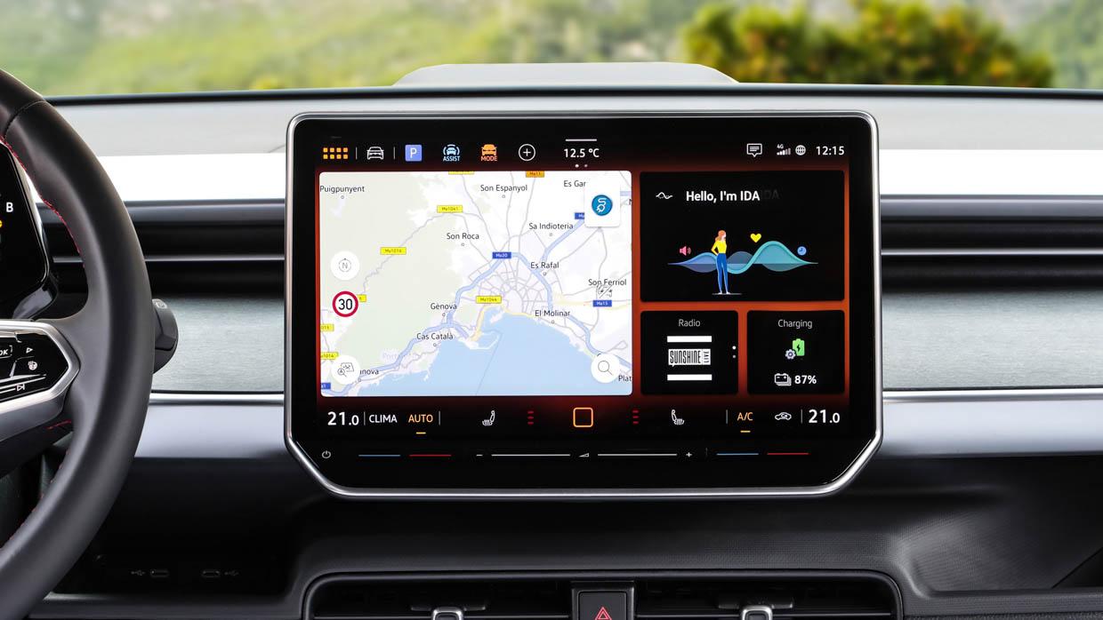 2025 Volkswagen ID Buzz GTX interior centre touchscreen maps
