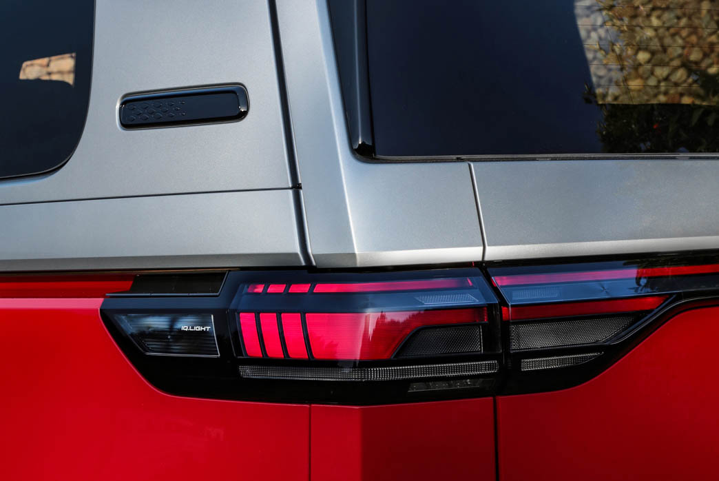 2025 Volkswagen ID Buzz GTX tail light design