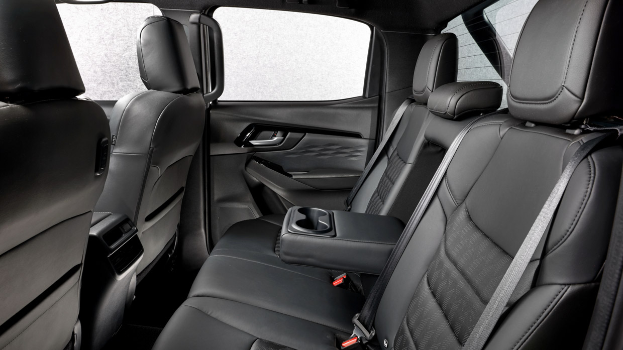 Isuzu D-Max Blade 2025 interior back seat
