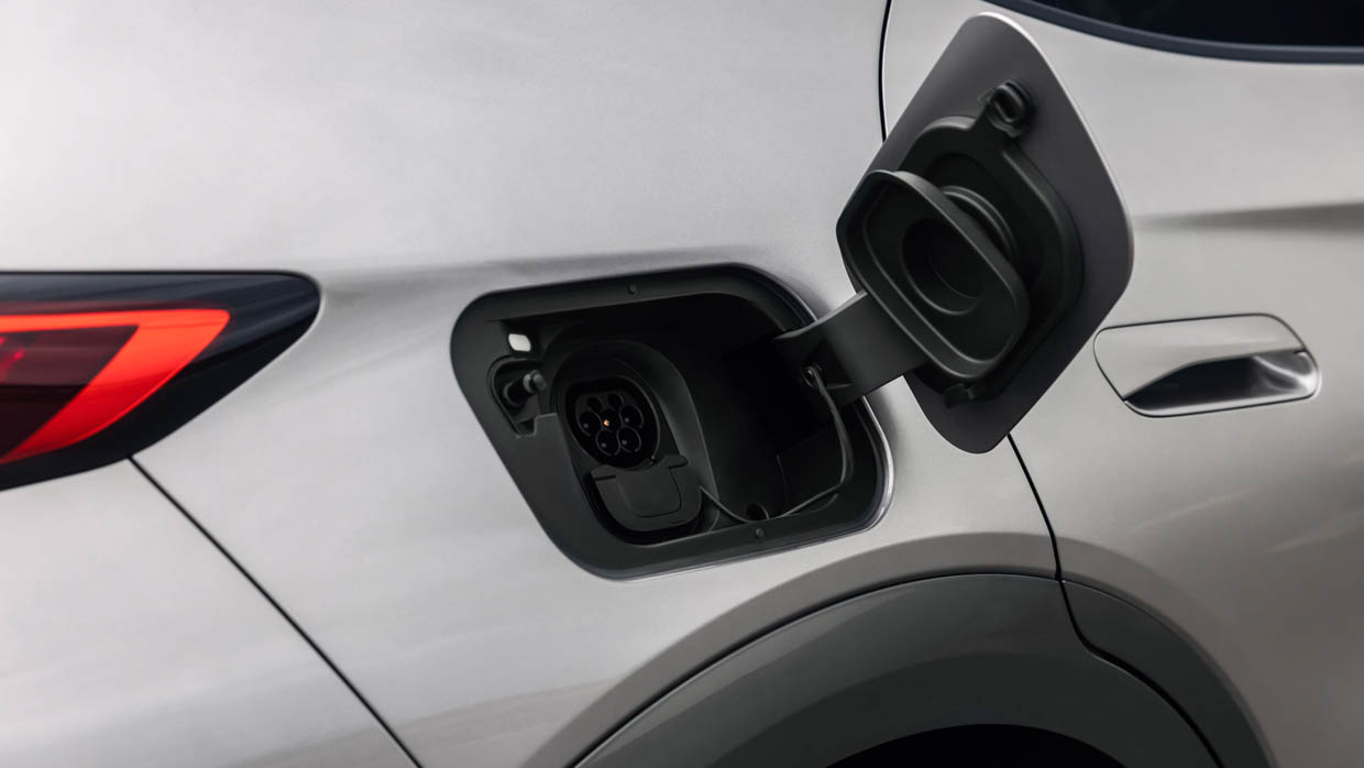 2025 Cupra Tavascan silver charge port door open