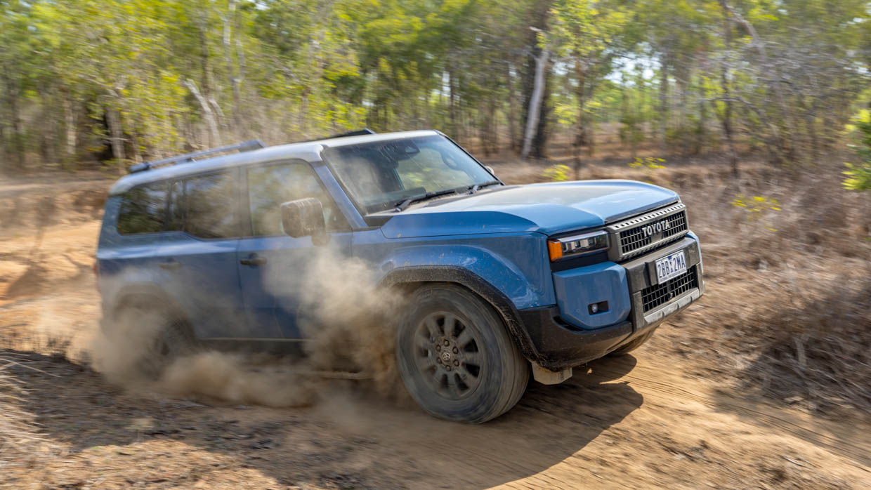 2025 Toyota LandCruiser Prado Altitude off roading