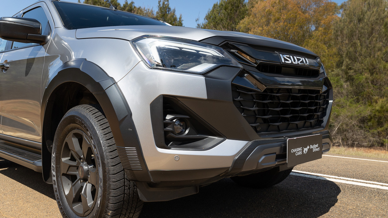 2024 Isuzu D-Max X-Terrain front end side angle