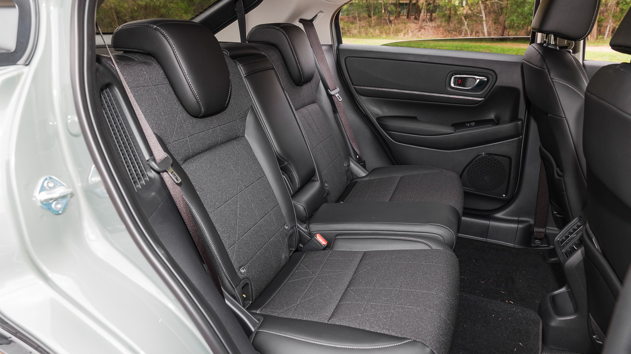 2024 Honda HR-V E:HEV L interior back seat