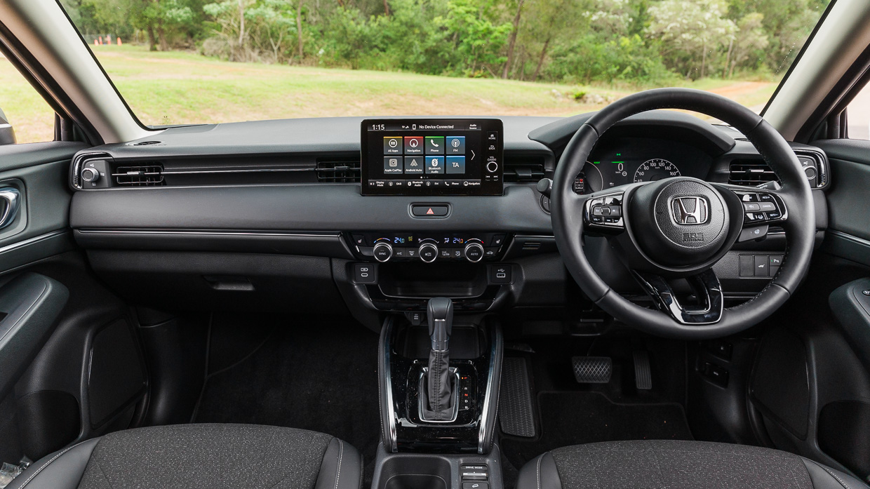 2024 Honda HR-V E:HEV L interior wide shot