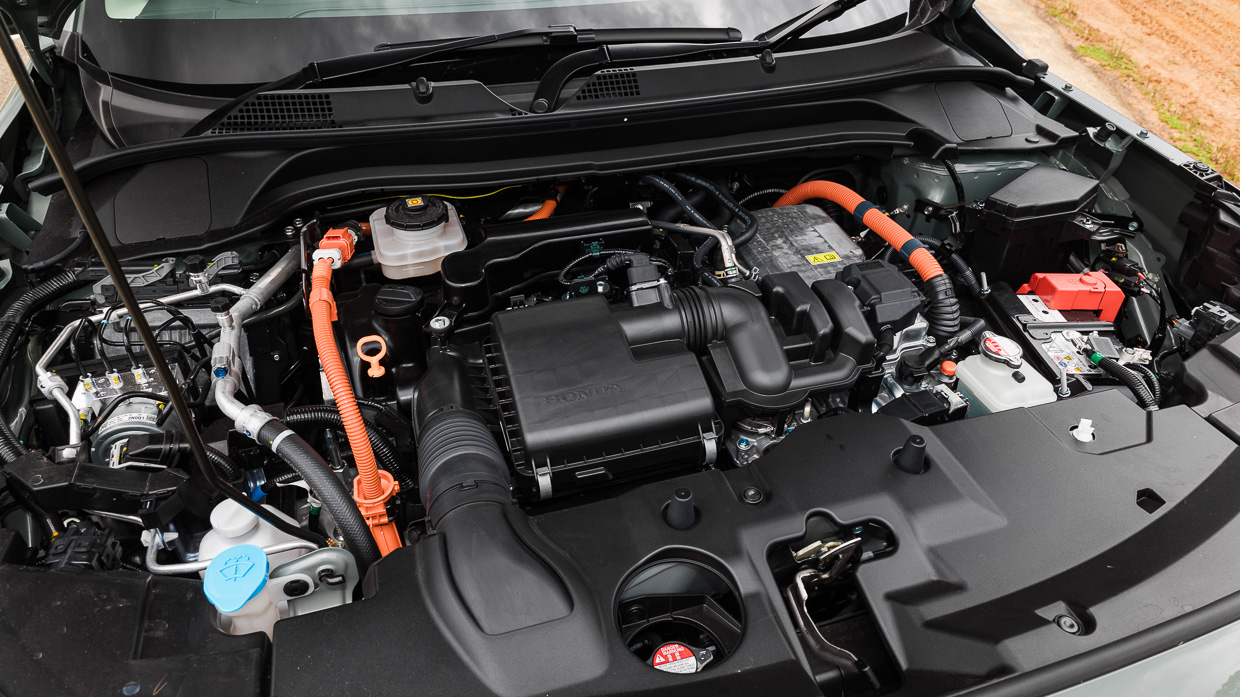 2024 Honda HR-V E:HEV L engine bay shot