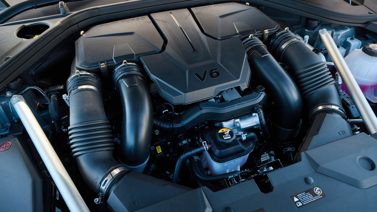 2025 Genesis GV70 Signature Sport 3.5-litre twin-turbo V6 engine bay