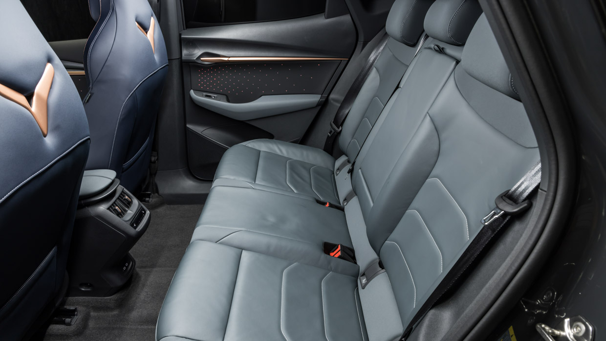 Cupra Tavascan 2025 back seat