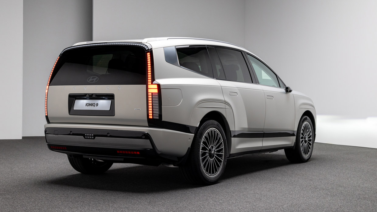 Hyundai Ioniq 9 2025 rear
