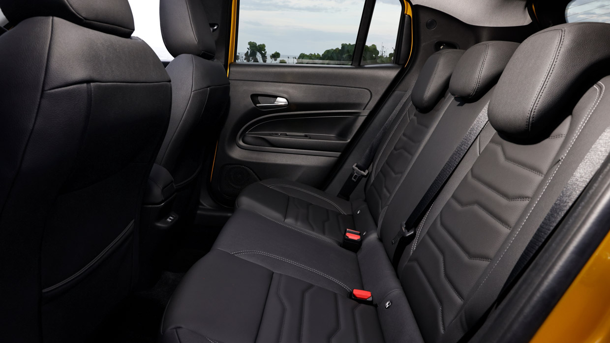 Jeep Avenger 2025 interior back seat