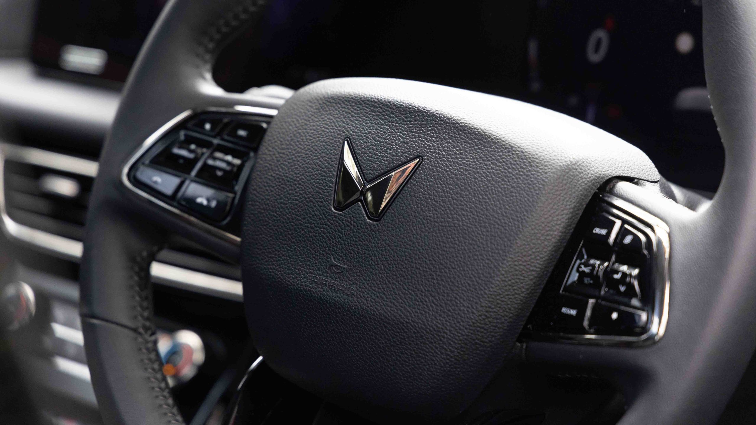 Mahindra XUV 700 Black Edition