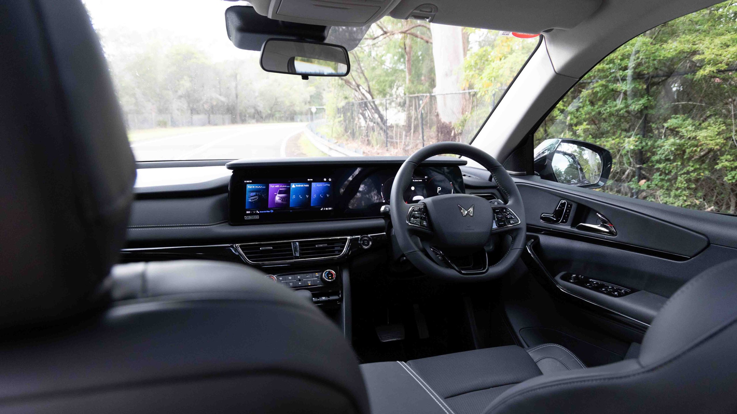 Mahindra XUV 700 Black Edition