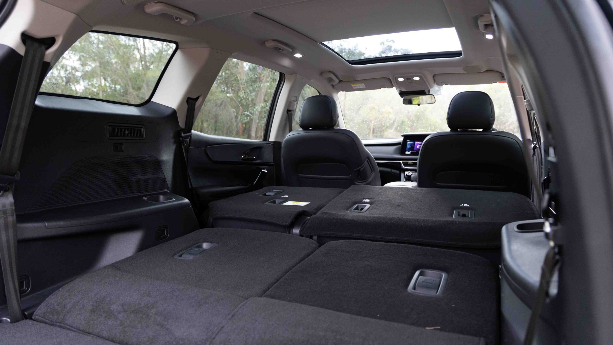 Mahindra XUV 700 Black Edition