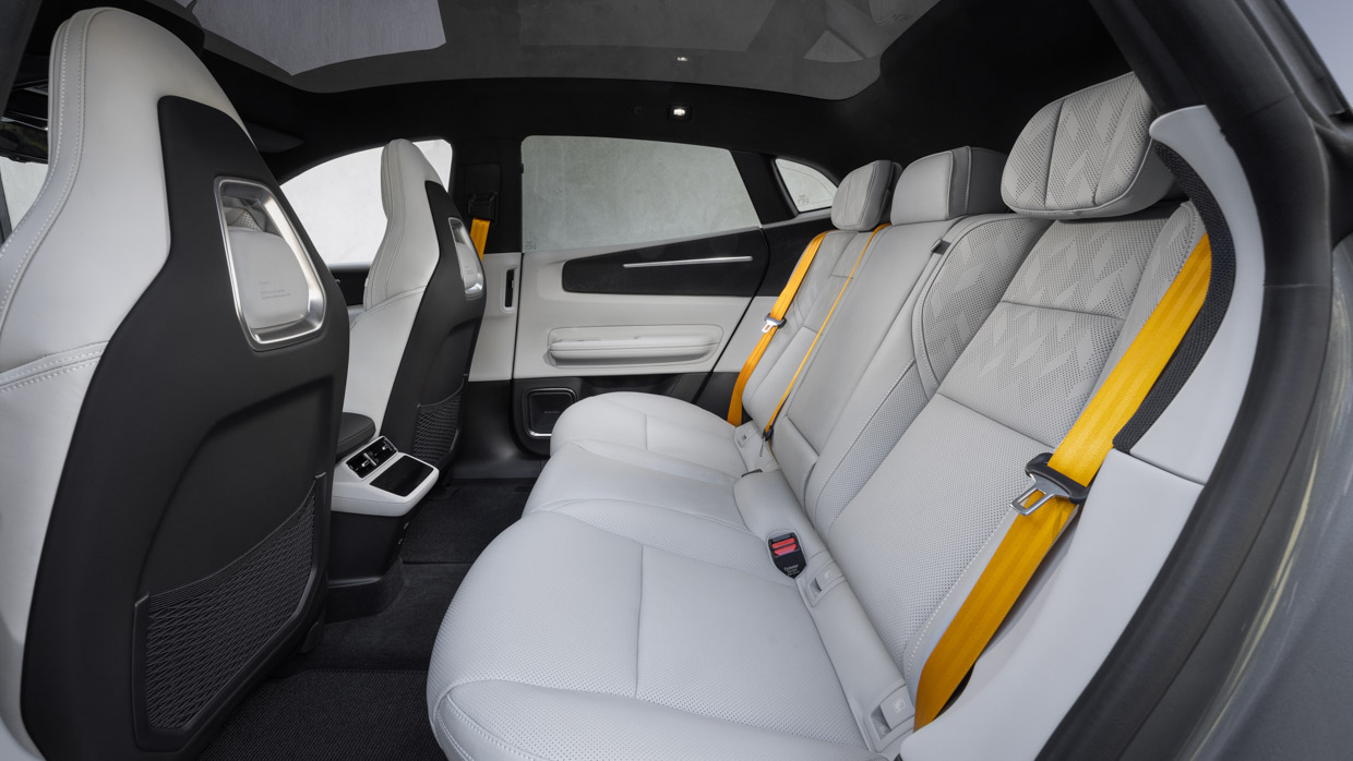 Polestar 4 2025 dual motor performance pack back seat