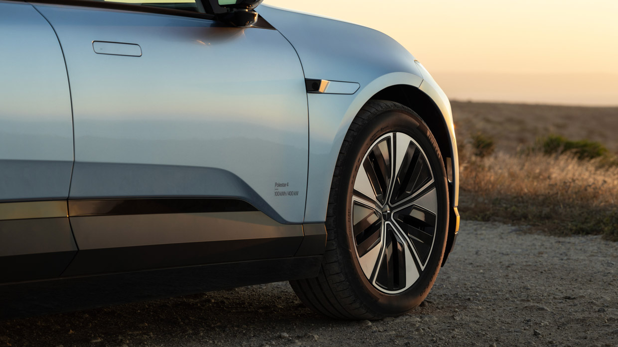 Polestar 4 2025 single motor front wheel