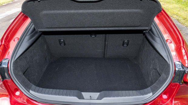 Mazda 3 G25 Astina 2024 boot