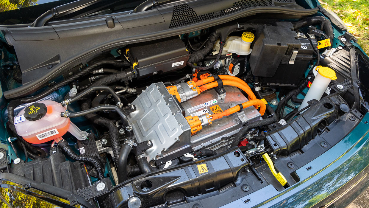 Fiat 500e La Prima 2024 engine