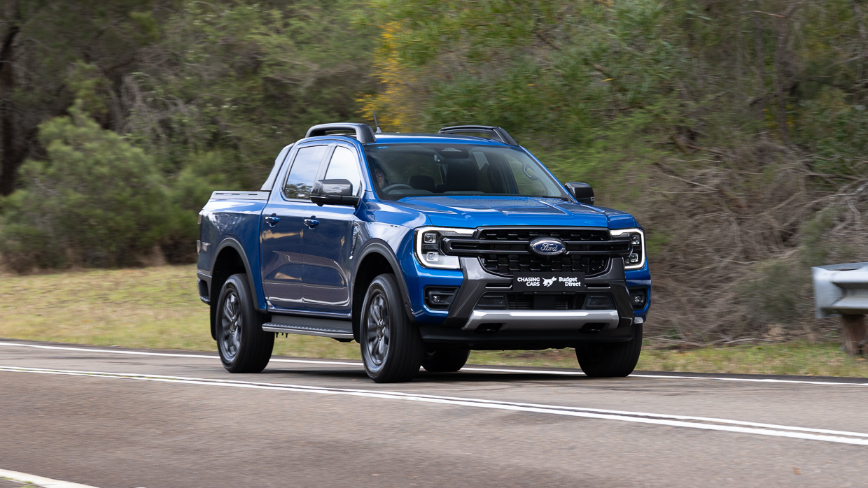 2024 Ford Ranger Wildtrak V6 driving shot front 3/4 5