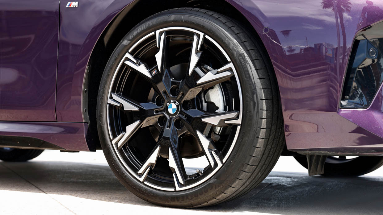 BMW 118 2025 front wheel