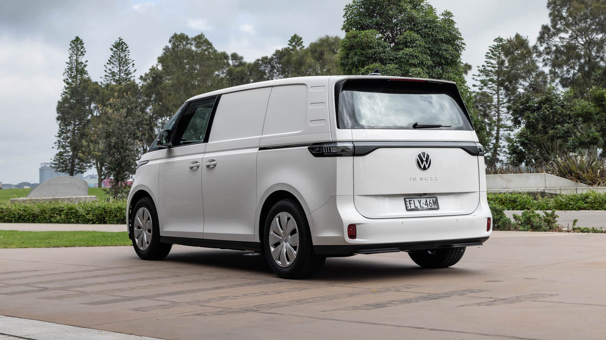 Volkswagen ID Buzz Cargo 2025 rear 3/4