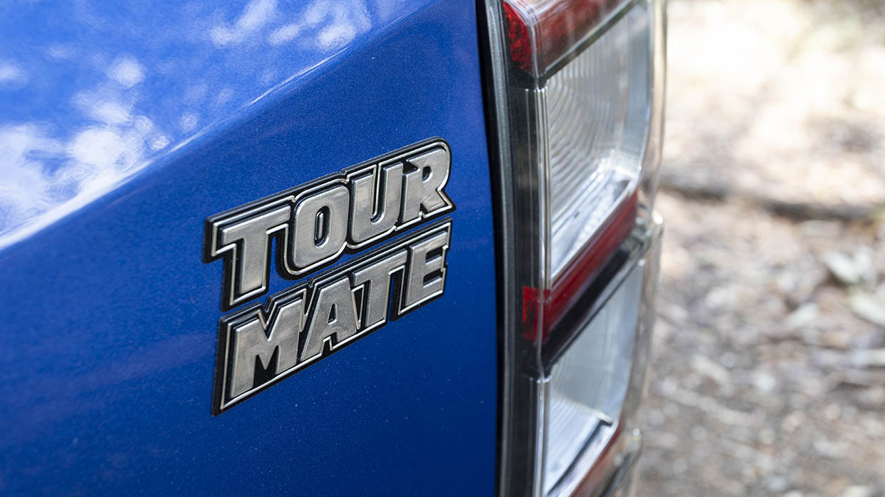 Isuzu D-Max LS-U+ Tour Mate 2025 badge 2