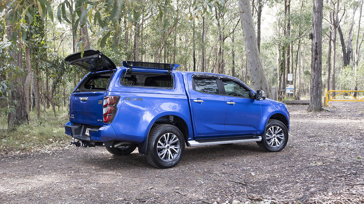 Isuzu D-Max LS-U+ Tour Mate 2025 rear canopy open
