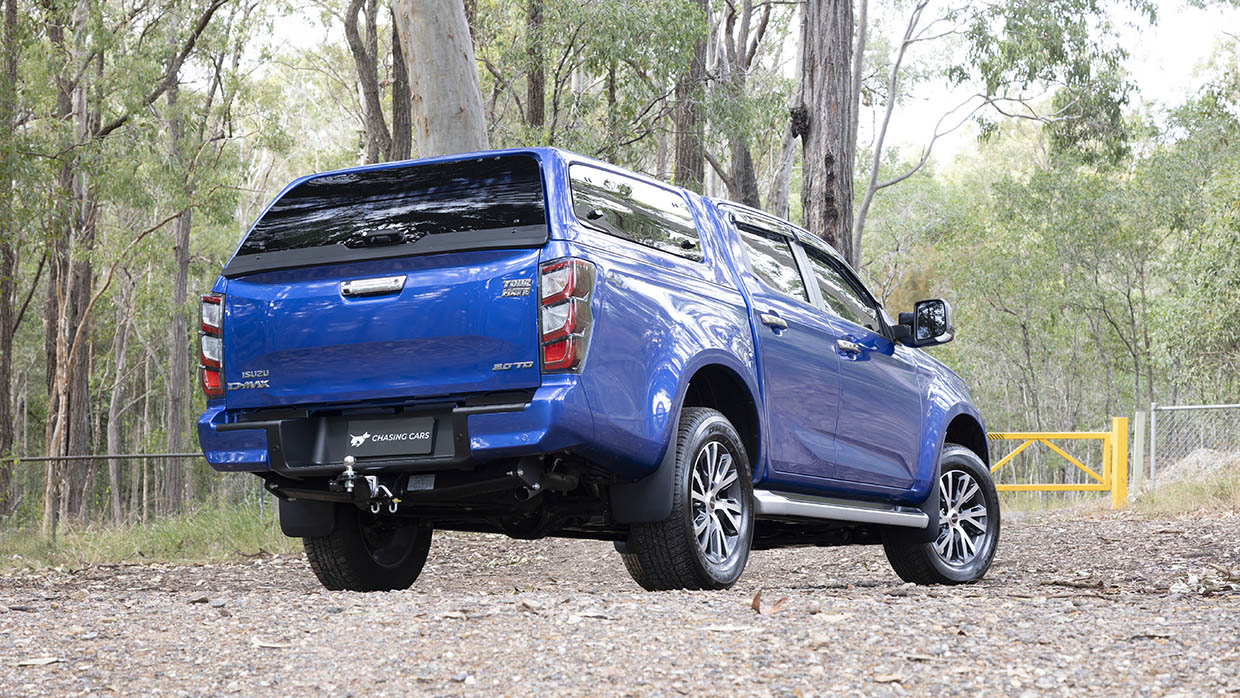 Isuzu D-Max LS-U+ Tour Mate 2025 rear 2