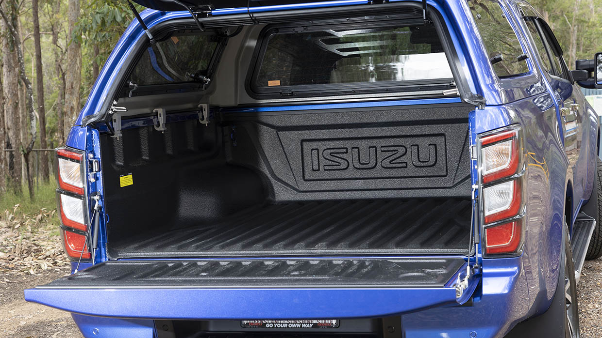 Isuzu D-Max LS-U+ Tour Mate 2025 tray