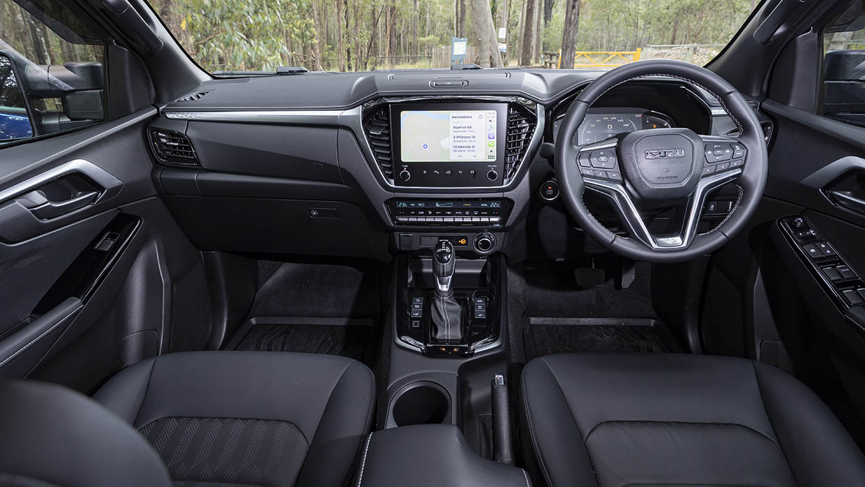 Isuzu D-Max LS-U+ Tour Mate 2025 interior front