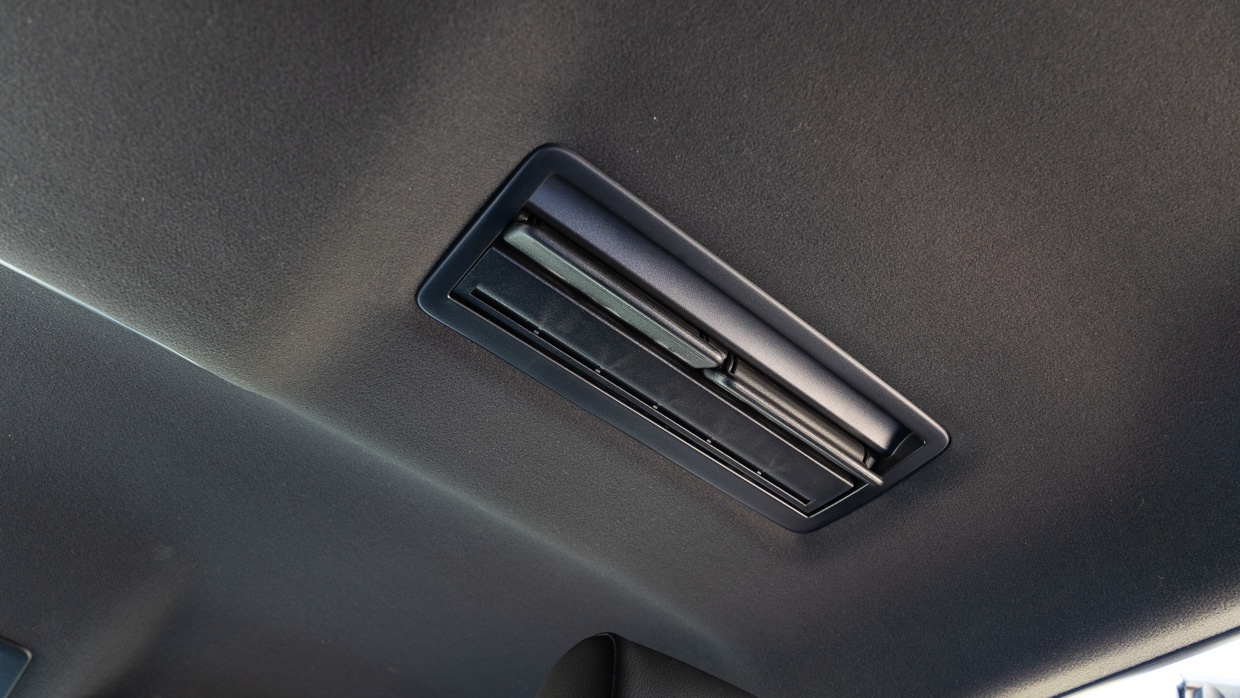 Mitsubishi Triton GSR 2025 LT interior rear airvents 3