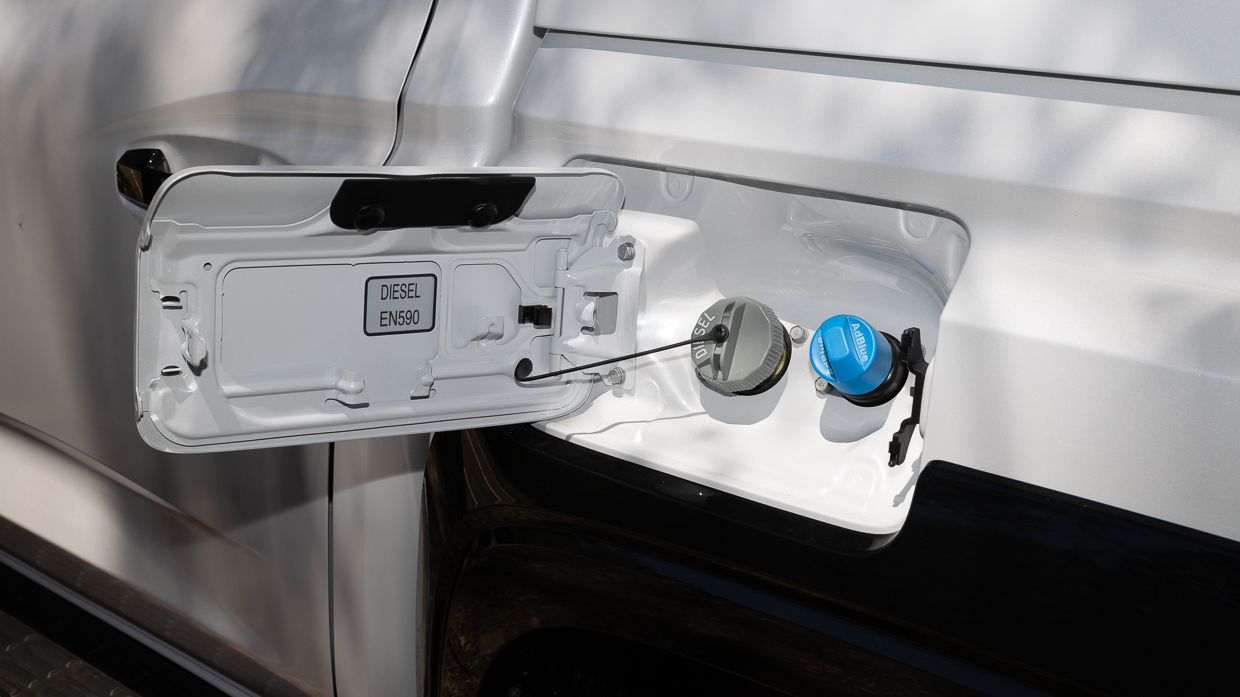 Mitsubishi Triton GSR 2025 LT fuel cap