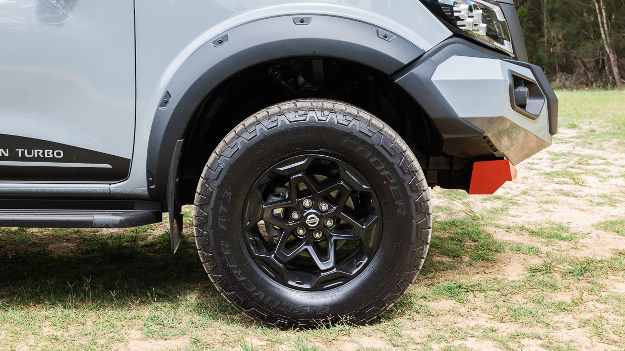 Nissan Navara Pro-4X Warrior 2025 wheel
