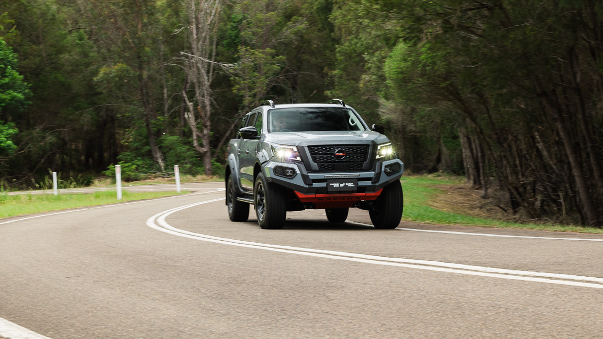 Nissan Navara Pro-4X Warrior 2025 driving front 16