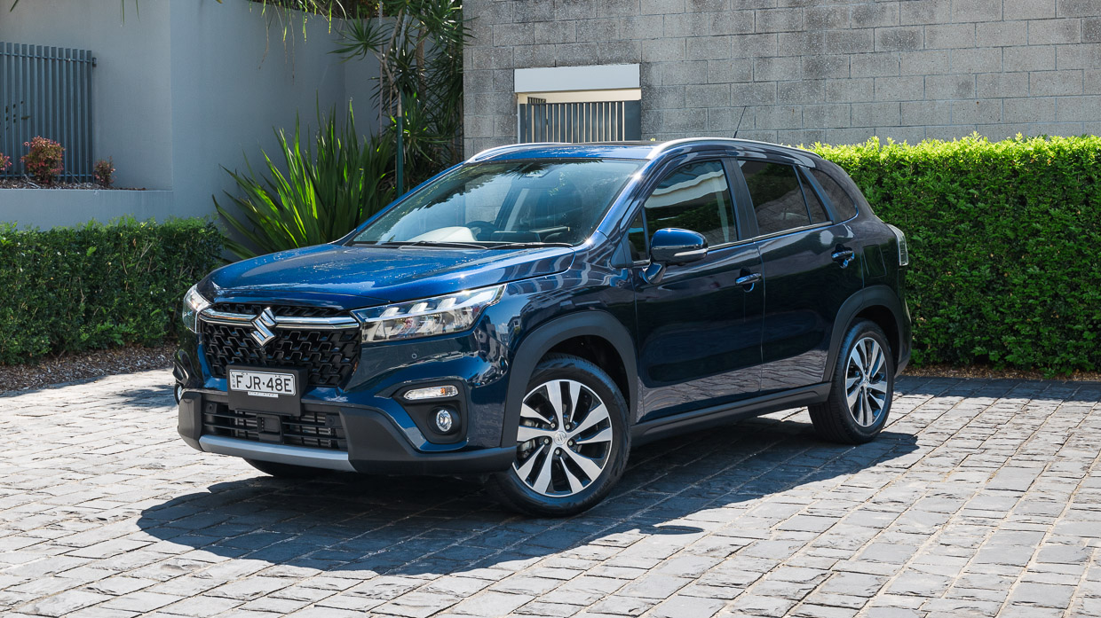 Suzuki S-Cross AllGrip Prestige 2025 front 3/4