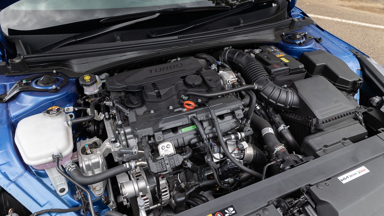 Kia K4 GT-Line 2025 engine